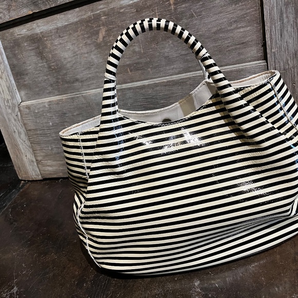 KATE SPADE NEW YORK Striped Patent Leather Handle Bag - Picture 5 of 5